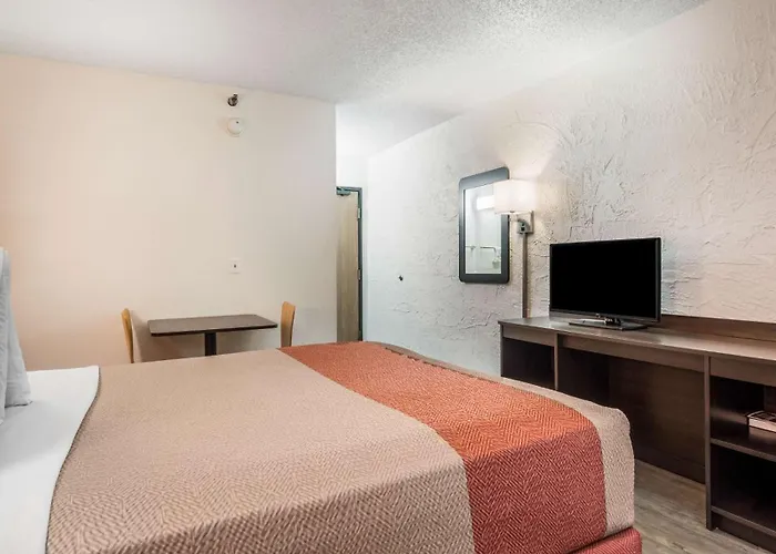 6-elk Grove Village, Il Hotel