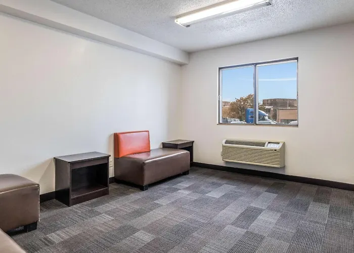 Hotel 6-elk Grove Village, Il 4*