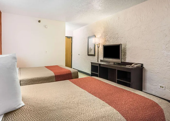 6-elk Grove Village, Il 4* Itasca